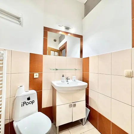 Tuz Przy Polwiejskiej